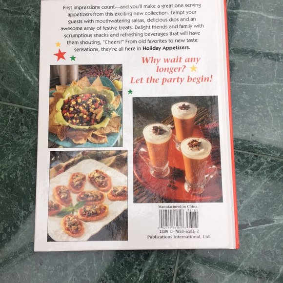 Holiday Appetizers Cookbook coffee table book - Picture 3 of 5